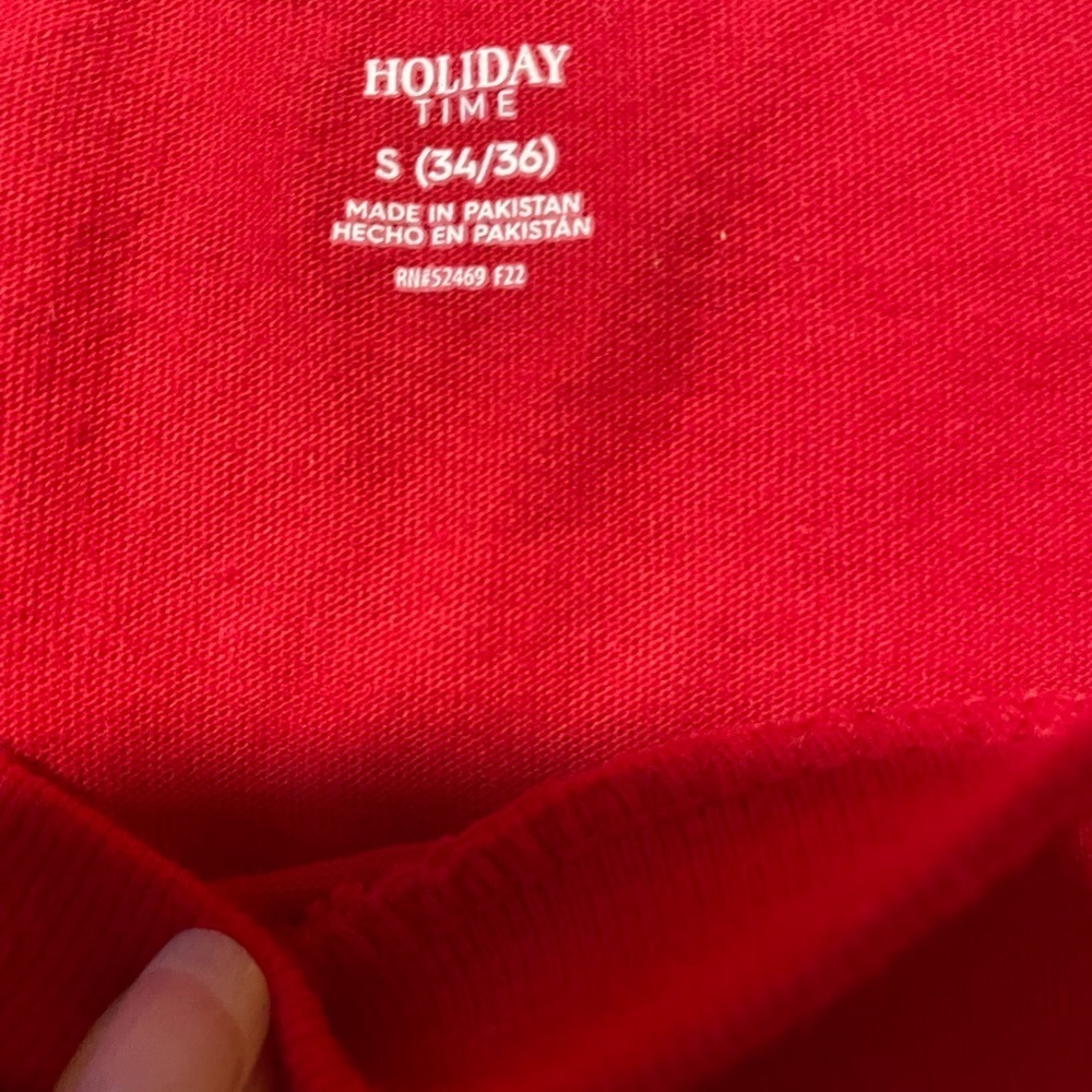 Holiday Time Men Red Graphic T-Shirt with Santa Design - Picture 4 of 12